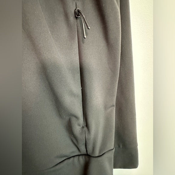 Banana Republic BR Standard Midweight Haf-zip Sweatshirt - Picture 4 of 4